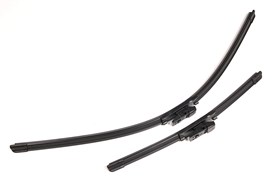 WYCIERACZKI BOSCH AEROTWIN DO TOYOTA PRIUS HATCHBACK (11.2015-)
